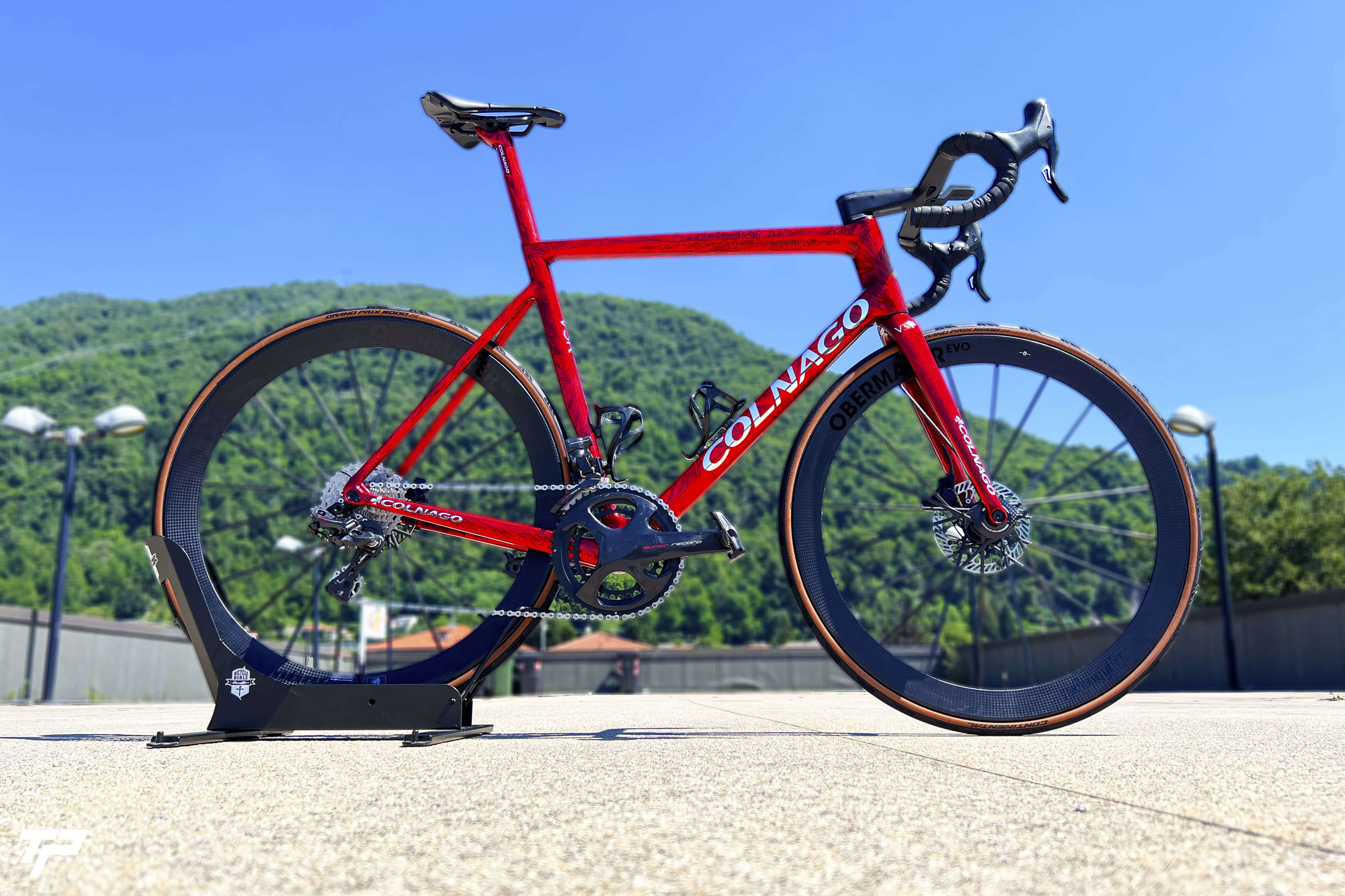 COLNAGO V3RS FROZEN LTD: THE EXPRESSION OF ITALIAN EXCELLENCE